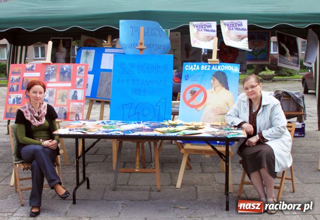 Zdjęcie w galerii na portalu naszraciborz.pl: Dorośli, młodzież i dzieci promują bieganie wiadomości z regionu