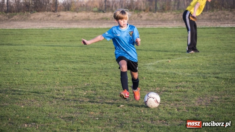 Zdjęcie w galerii na portalu naszraciborz.pl: Młodziki Unii Racibórz mistrzem jesieni wiadomości z regionu