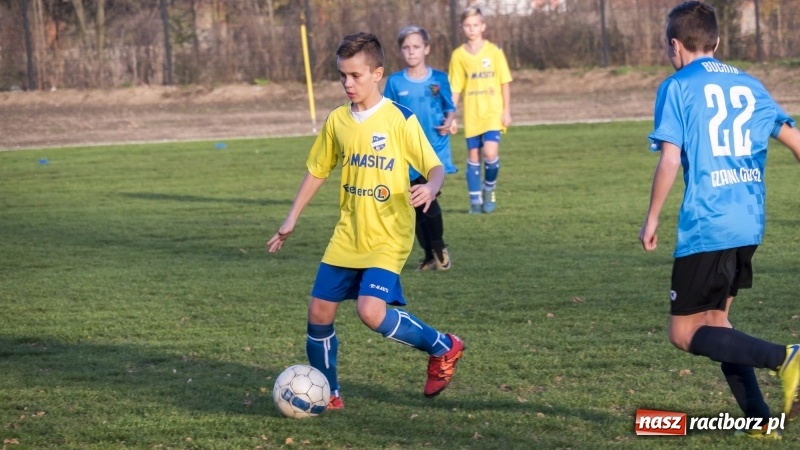 Zdjęcie w galerii na portalu naszraciborz.pl: Młodziki Unii Racibórz mistrzem jesieni wiadomości z regionu