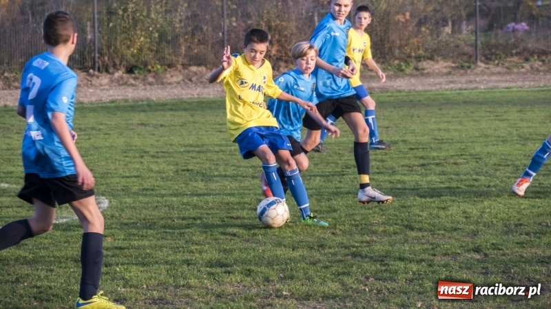 Zdjęcie w galerii na portalu naszraciborz.pl: Młodziki Unii Racibórz mistrzem jesieni wiadomości z regionu