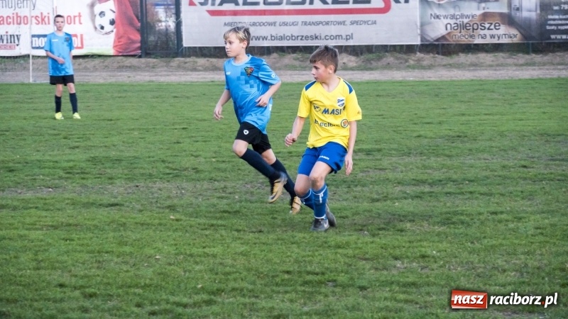 Zdjęcie w galerii na portalu naszraciborz.pl: Młodziki Unii Racibórz mistrzem jesieni wiadomości z regionu
