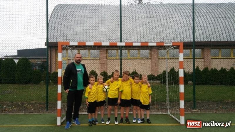 Zdjęcie w galerii na portalu naszraciborz.pl: Eliminacje powiatowe Pucharu Tymbarku chłopców U8 w Pawłowie wiadomości z regionu