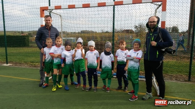 Zdjęcie w galerii na portalu naszraciborz.pl: Eliminacje powiatowe Pucharu Tymbarku chłopców U8 w Pawłowie wiadomości z regionu
