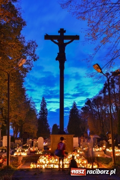 Zdjęcie w galerii na portalu naszraciborz.pl: Dzień Zaduszny na raciborskim Jeruzalem wiadomości z regionu