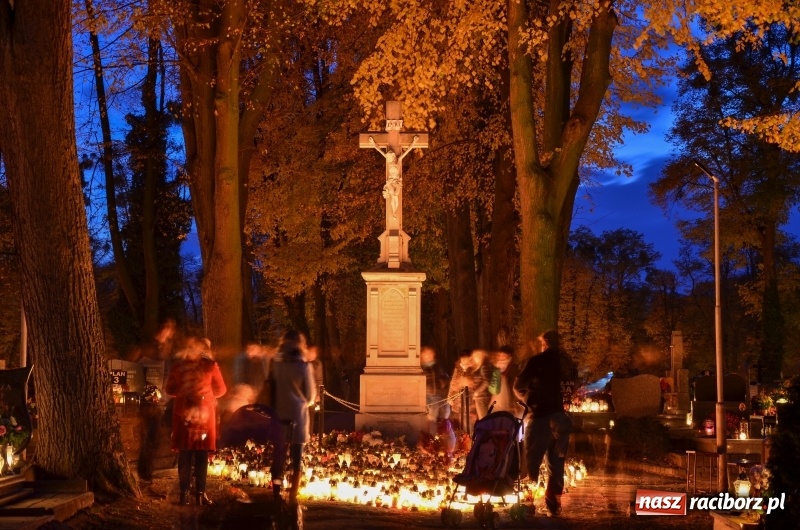 Zdjęcie w galerii na portalu naszraciborz.pl: Dzień Zaduszny na raciborskim Jeruzalem wiadomości z regionu