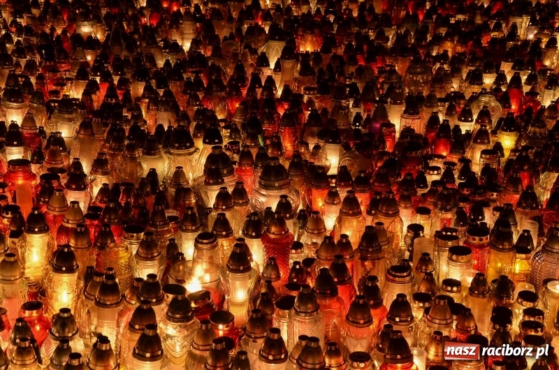 Zdjęcie w galerii na portalu naszraciborz.pl: Dzień Zaduszny na raciborskim Jeruzalem wiadomości z regionu