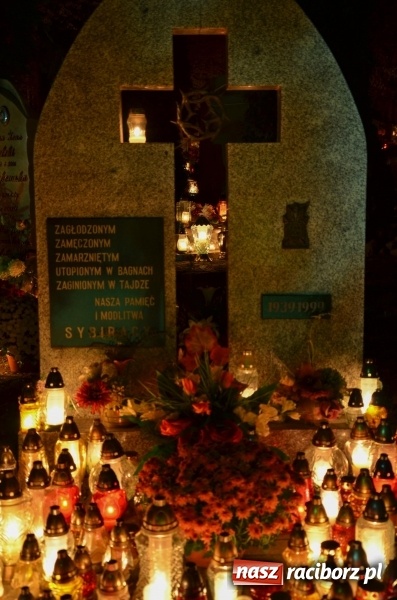 Zdjęcie w galerii na portalu naszraciborz.pl: Dzień Zaduszny na raciborskim Jeruzalem wiadomości z regionu