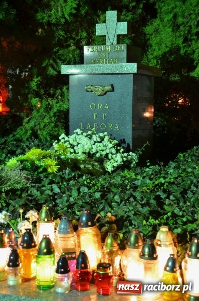 Zdjęcie w galerii na portalu naszraciborz.pl: Dzień Zaduszny na raciborskim Jeruzalem wiadomości z regionu