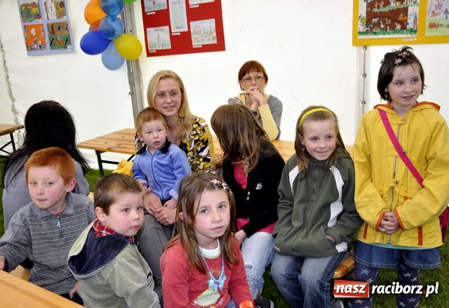 Zdjęcie w galerii na portalu naszraciborz.pl: Radosne święto rodzin zastępczych wiadomości z regionu