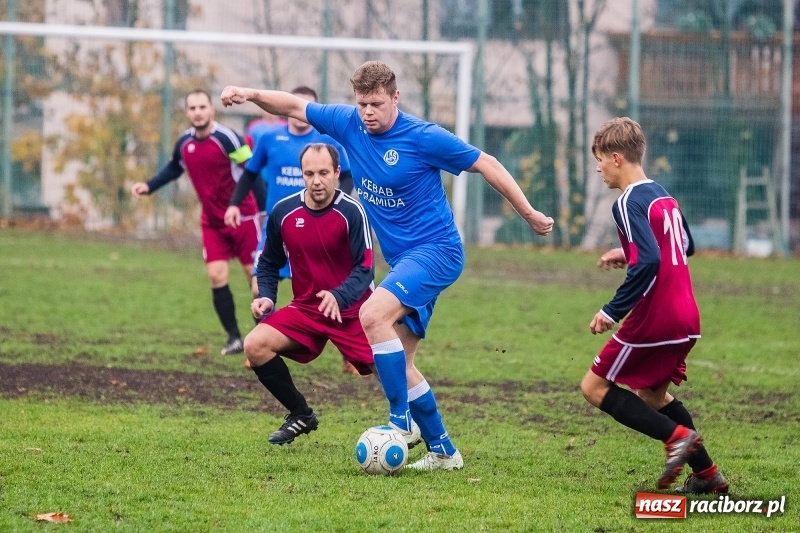 Zdjęcie w galerii na portalu naszraciborz.pl: Ocice - Markowice: Uczeń pokonał mistrza wiadomości z regionu