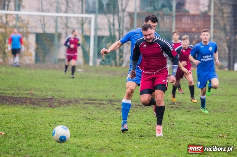 Zdjęcie w galerii na portalu naszraciborz.pl: Ocice - Markowice: Uczeń pokonał mistrza wiadomości z regionu