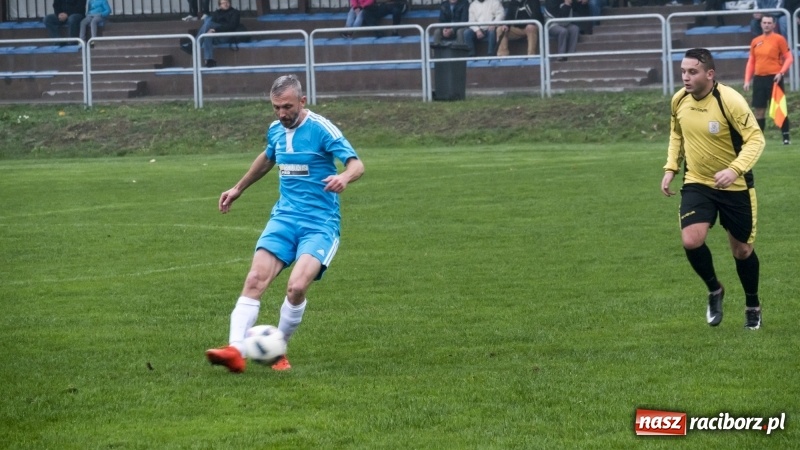 Zdjęcie w galerii na portalu naszraciborz.pl: Derby Podokręgu: Duet Żbikowskich nie sprostał Frydrykowi wiadomości z regionu