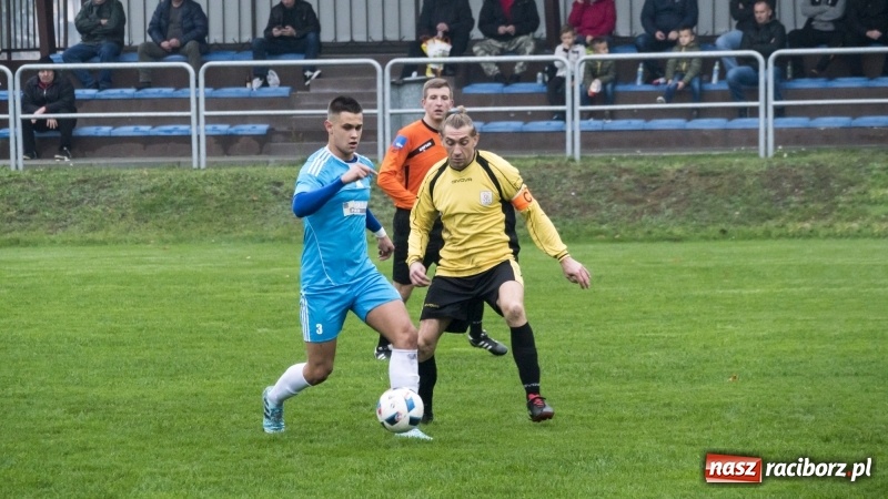 Zdjęcie w galerii na portalu naszraciborz.pl: Derby Podokręgu: Duet Żbikowskich nie sprostał Frydrykowi wiadomości z regionu