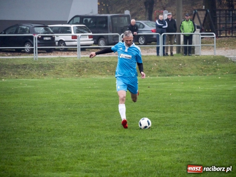 Zdjęcie w galerii na portalu naszraciborz.pl: Derby Podokręgu: Duet Żbikowskich nie sprostał Frydrykowi wiadomości z regionu
