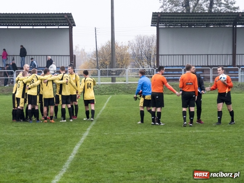 Zdjęcie w galerii na portalu naszraciborz.pl: Derby Podokręgu: Duet Żbikowskich nie sprostał Frydrykowi wiadomości z regionu