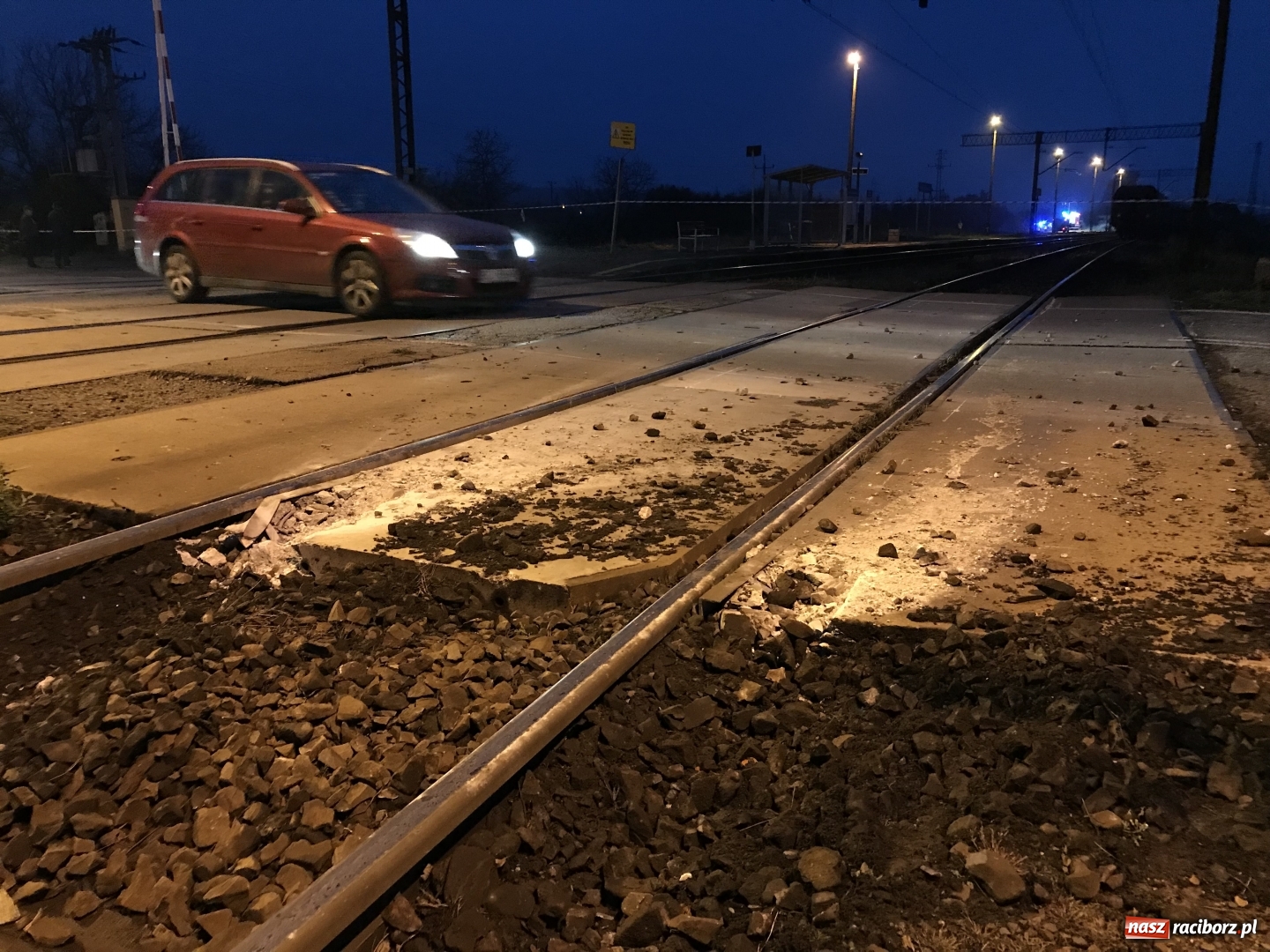 Zdjęcie w galerii na portalu naszraciborz.pl: Uwaga! W Markowicach wykoleił się skład towarowy. Linia na Kędzierzyn-Koźle zablokowana  wiadomości z regionu