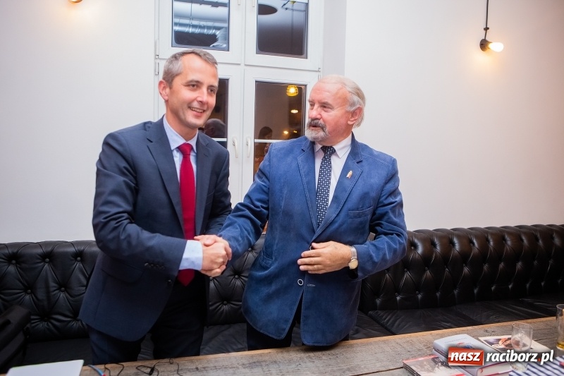 Zdjęcie w galerii na portalu naszraciborz.pl: Dariusz Polowy nowym prezydentem Raciborza. Mirosław Lenk radnym wiadomości z regionu
