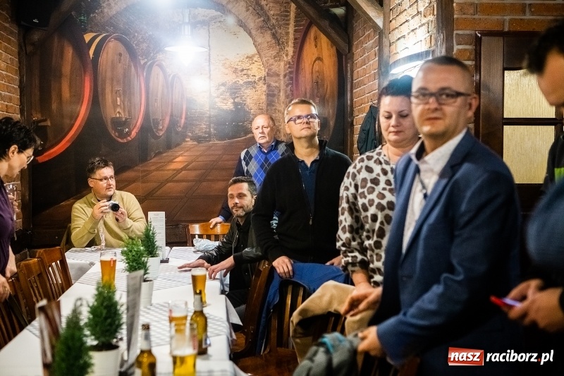 Zdjęcie w galerii na portalu naszraciborz.pl: Mirosław Lenk i jego ugrupowanie przechodzi do opozycji  wiadomości z regionu