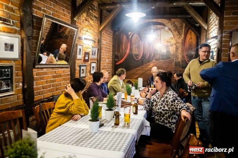 Zdjęcie w galerii na portalu naszraciborz.pl: Mirosław Lenk i jego ugrupowanie przechodzi do opozycji  wiadomości z regionu