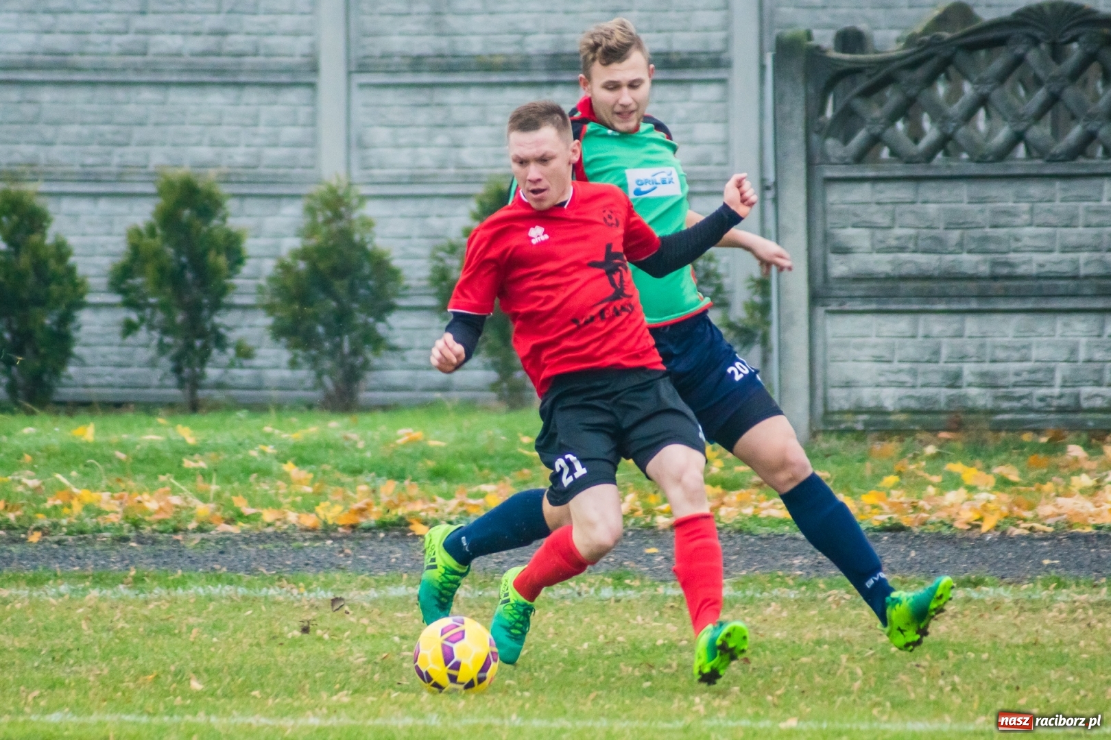 Zdjęcie w galerii na portalu naszraciborz.pl: A klasa. Totalna demolka w Tworkowie wiadomości z regionu