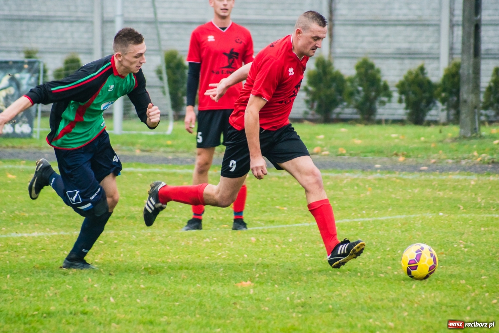 Zdjęcie w galerii na portalu naszraciborz.pl: A klasa. Totalna demolka w Tworkowie wiadomości z regionu