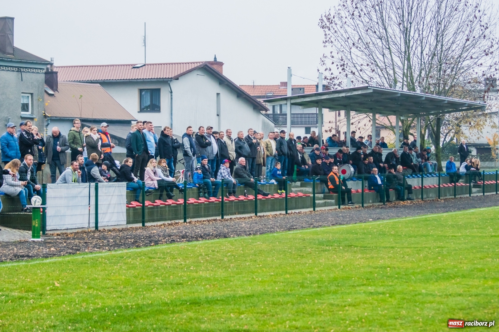 Zdjęcie w galerii na portalu naszraciborz.pl: A klasa. Totalna demolka w Tworkowie wiadomości z regionu