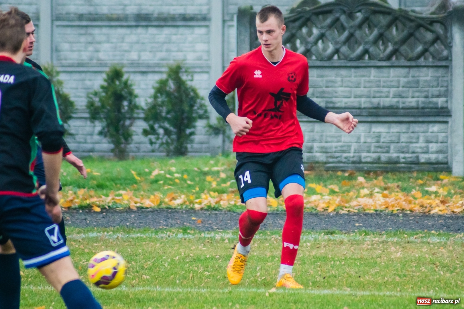 Zdjęcie w galerii na portalu naszraciborz.pl: A klasa. Totalna demolka w Tworkowie wiadomości z regionu