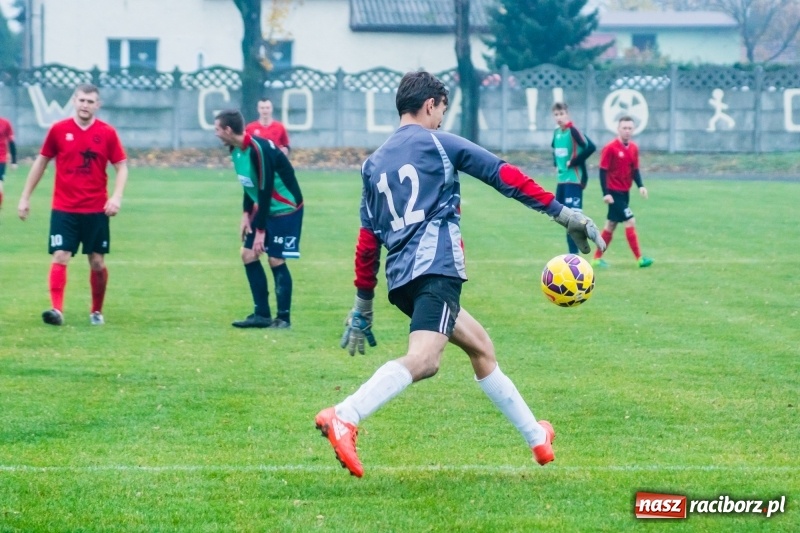 Zdjęcie w galerii na portalu naszraciborz.pl: A klasa. Totalna demolka w Tworkowie wiadomości z regionu