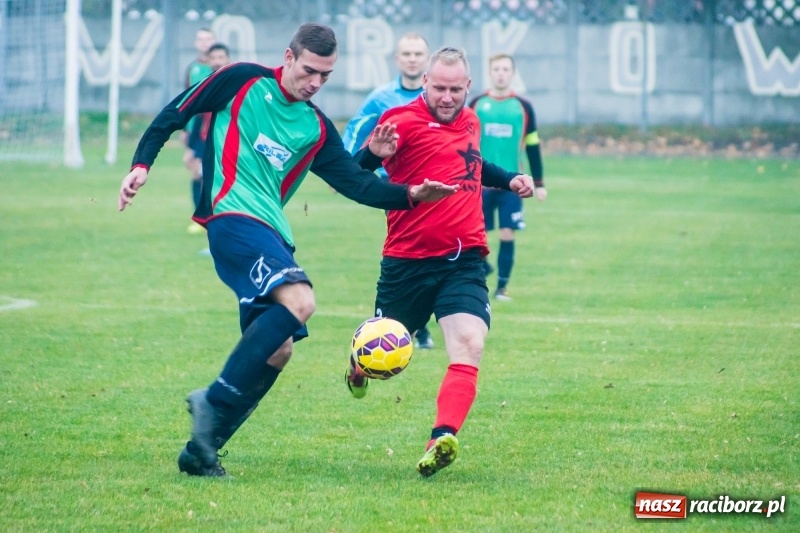 Zdjęcie w galerii na portalu naszraciborz.pl: A klasa. Totalna demolka w Tworkowie wiadomości z regionu