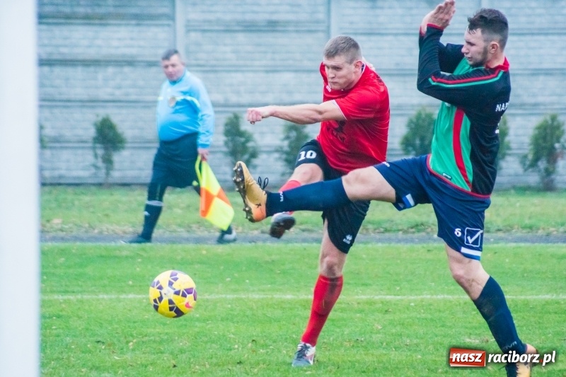 Zdjęcie w galerii na portalu naszraciborz.pl: A klasa. Totalna demolka w Tworkowie wiadomości z regionu