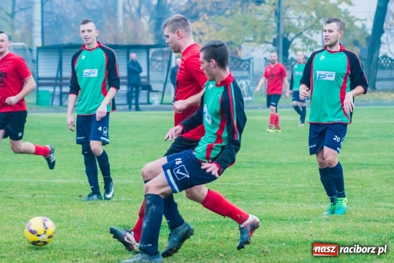 Zdjęcie w galerii na portalu naszraciborz.pl: A klasa. Totalna demolka w Tworkowie wiadomości z regionu