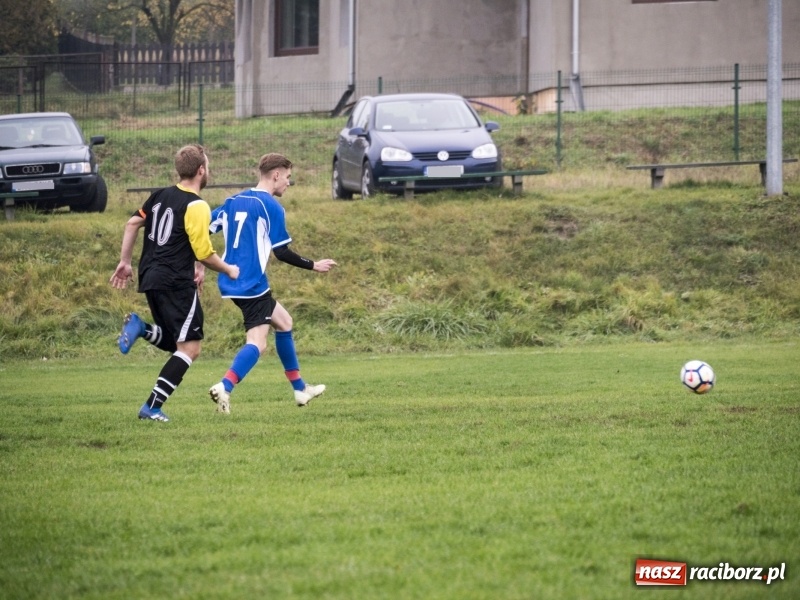 Zdjęcie w galerii na portalu naszraciborz.pl: Samobój Chałupek dał zwycięstwo Brzeziu wiadomości z regionu
