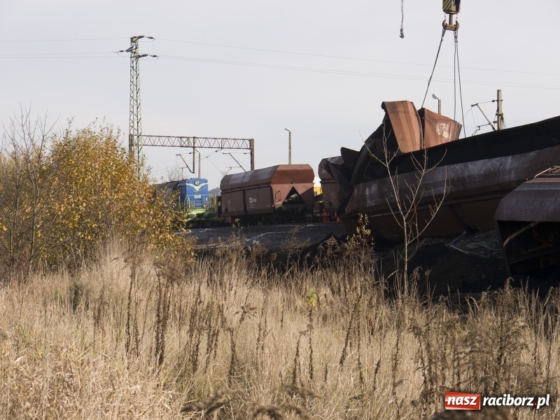 Zdjęcie w galerii na portalu naszraciborz.pl: Wykolejenie w Markowicach. Obraz z lotu ptaka  wiadomości z regionu