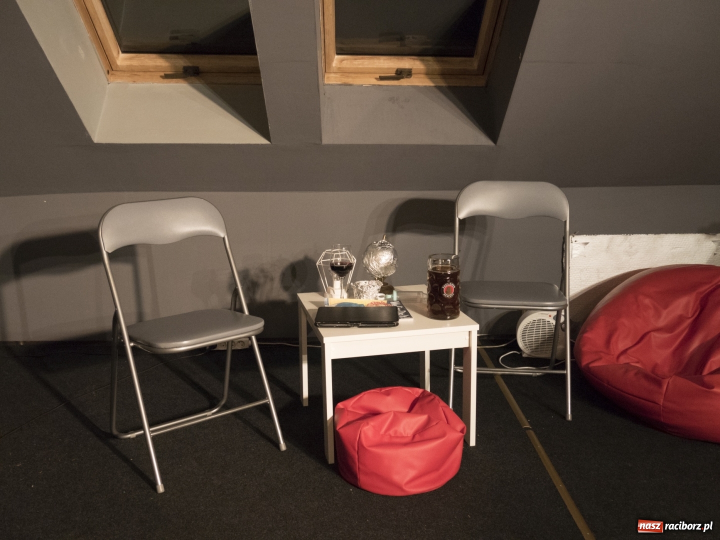 Zdjęcie w galerii na portalu naszraciborz.pl: Premiera komedii Planeta Kobiet grupy Irrealis wiadomości z regionu