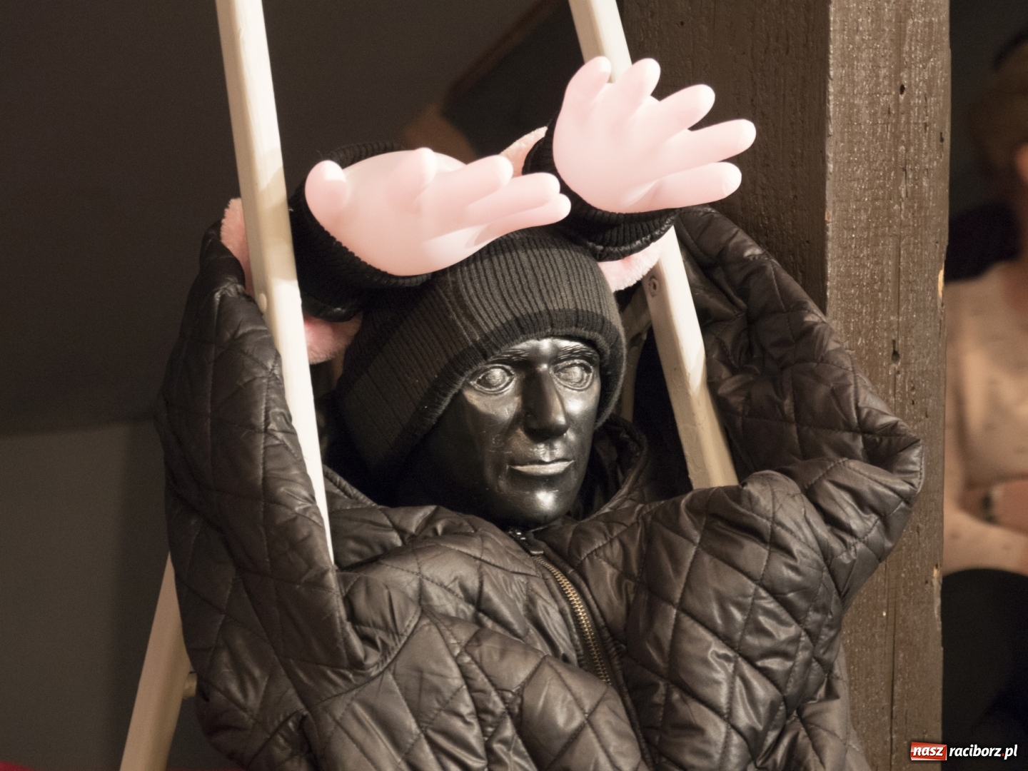 Zdjęcie w galerii na portalu naszraciborz.pl: Premiera komedii Planeta Kobiet grupy Irrealis wiadomości z regionu