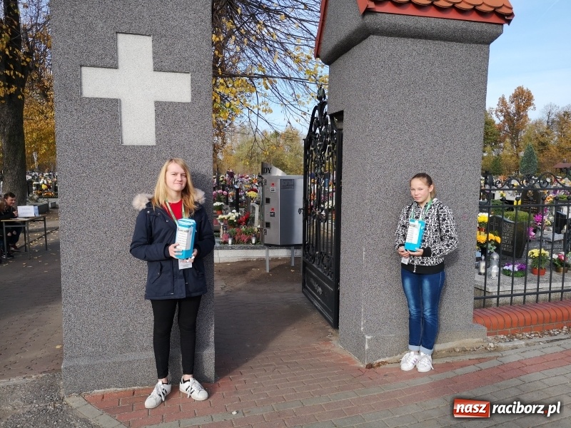 Zdjęcie w galerii na portalu naszraciborz.pl: W Kuźni Raciborskiej kwestowali po raz trzynasty wiadomości z regionu