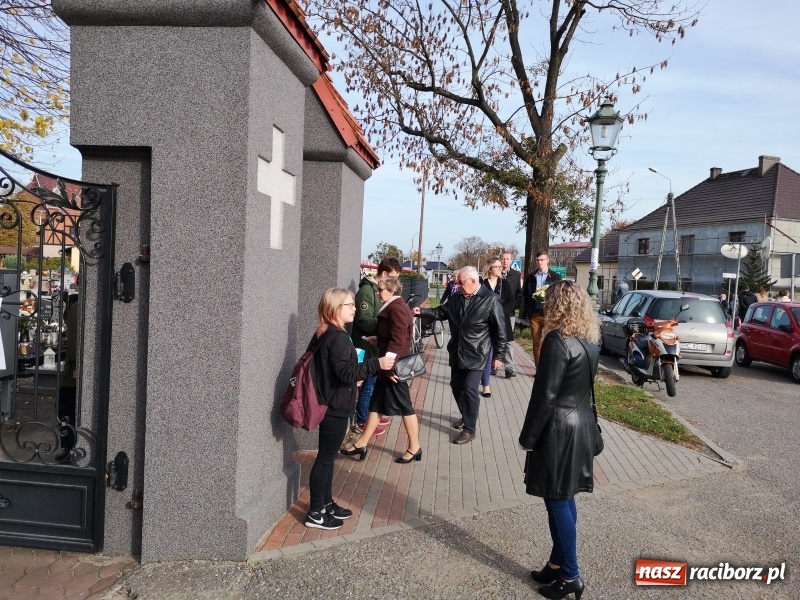 Zdjęcie w galerii na portalu naszraciborz.pl: W Kuźni Raciborskiej kwestowali po raz trzynasty wiadomości z regionu