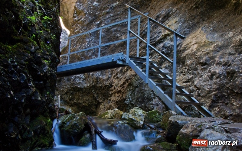 Zdjęcie w galerii na portalu naszraciborz.pl: Gorące źródła i Janosikowe Diery – odkrywaj z nami uroki Słowacji!       wiadomości z regionu