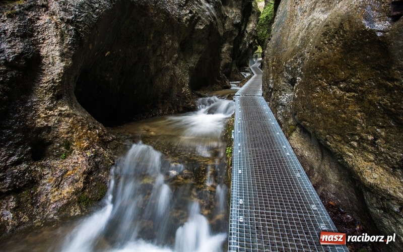 Zdjęcie w galerii na portalu naszraciborz.pl: Gorące źródła i Janosikowe Diery – odkrywaj z nami uroki Słowacji!       wiadomości z regionu