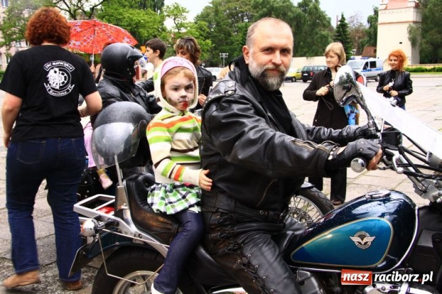 Zdjęcie w galerii na portalu naszraciborz.pl: Festyn parafialny z Harleyami wiadomości z regionu