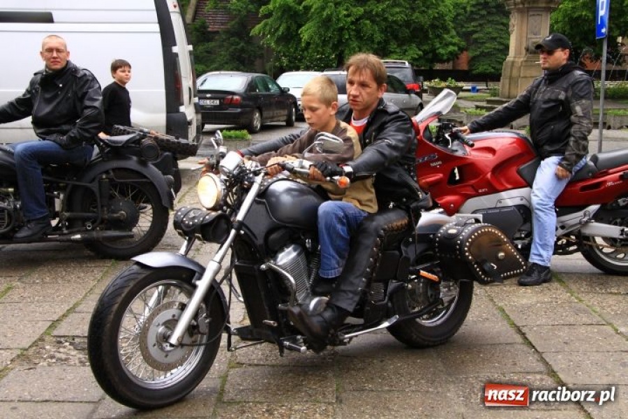 Zdjęcie w galerii na portalu naszraciborz.pl: Festyn parafialny z Harleyami wiadomości z regionu