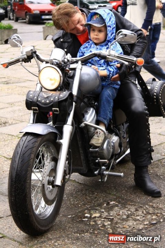 Zdjęcie w galerii na portalu naszraciborz.pl: Festyn parafialny z Harleyami wiadomości z regionu