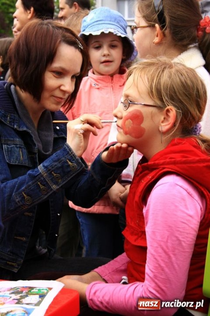 Zdjęcie w galerii na portalu naszraciborz.pl: Festyn parafialny z Harleyami wiadomości z regionu