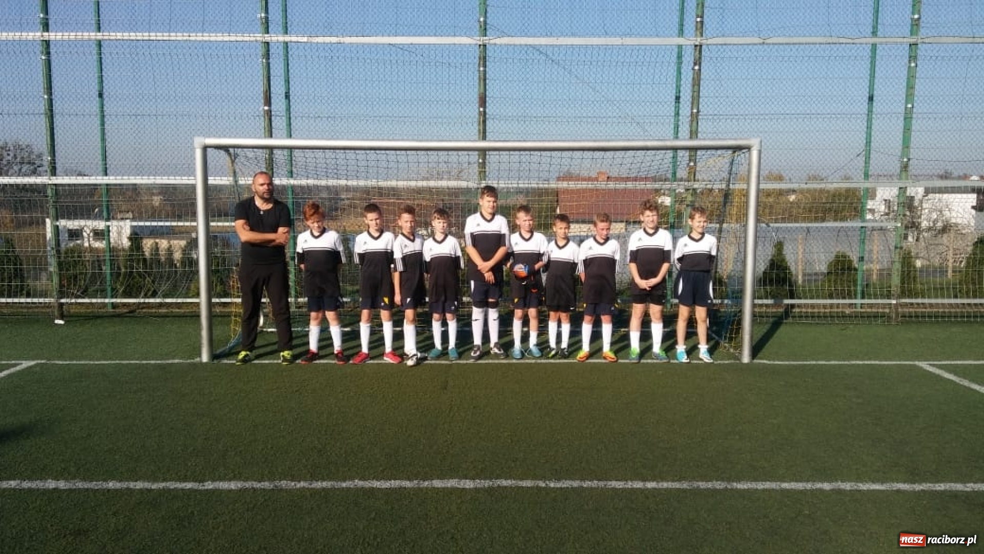 Zdjęcie w galerii na portalu naszraciborz.pl: Rudnik i Pietrowice awansowały do powiatowego finału Pucharu Tymbarku wiadomości z regionu