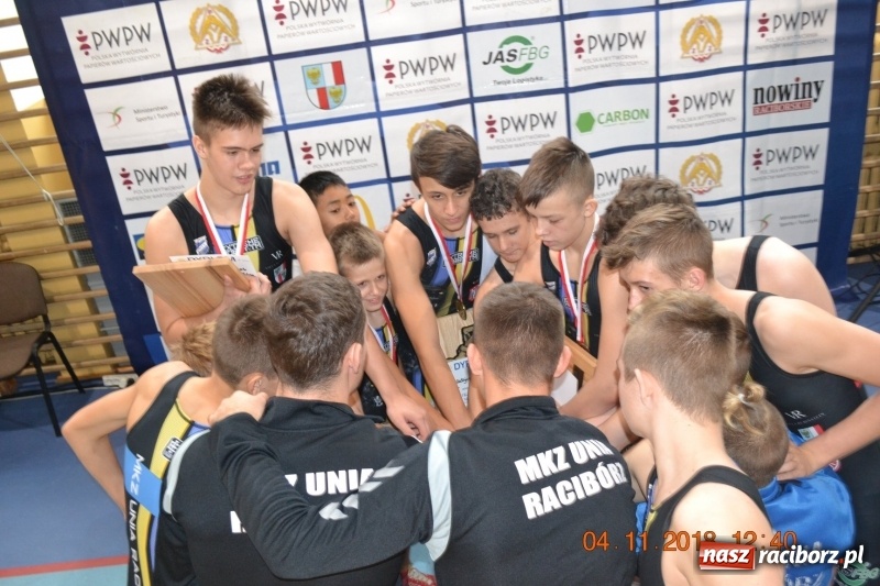 Zdjęcie w galerii na portalu naszraciborz.pl: Ludmiła Nowacka i Ryszard Wolny gratulowali młodym zapaśnikom raciborskiej Unii wiadomości z regionu