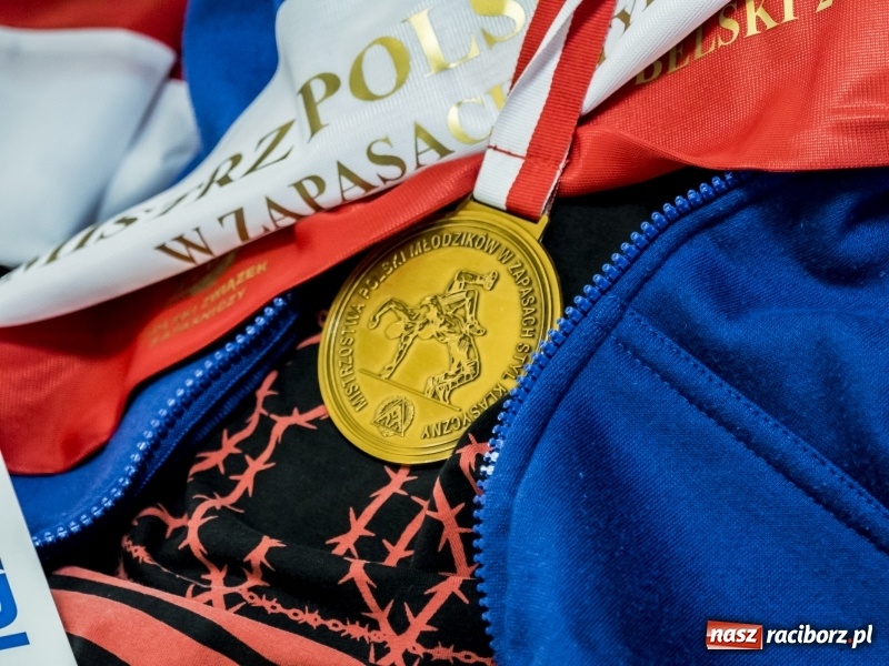 Zdjęcie w galerii na portalu naszraciborz.pl: Ludmiła Nowacka i Ryszard Wolny gratulowali młodym zapaśnikom raciborskiej Unii wiadomości z regionu