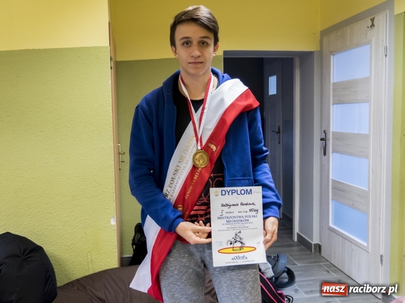 Zdjęcie w galerii na portalu naszraciborz.pl: Ludmiła Nowacka i Ryszard Wolny gratulowali młodym zapaśnikom raciborskiej Unii wiadomości z regionu