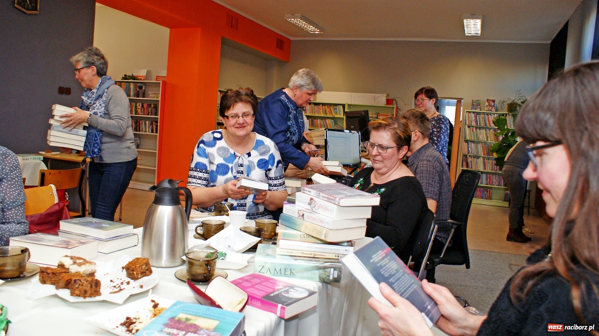 Zdjęcie w galerii na portalu naszraciborz.pl: Tajemnice, dziwy, duchy – super książki do poduchy wiadomości z regionu