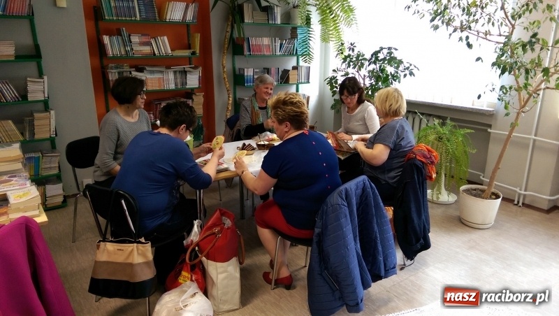 Zdjęcie w galerii na portalu naszraciborz.pl: Tajemnice, dziwy, duchy – super książki do poduchy wiadomości z regionu