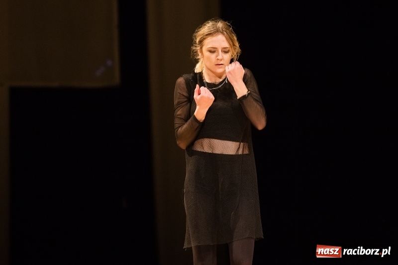 Zdjęcie w galerii na portalu naszraciborz.pl: Uroczysta akademia z okazji 100-lecia odzyskania niepodległości wiadomości z regionu